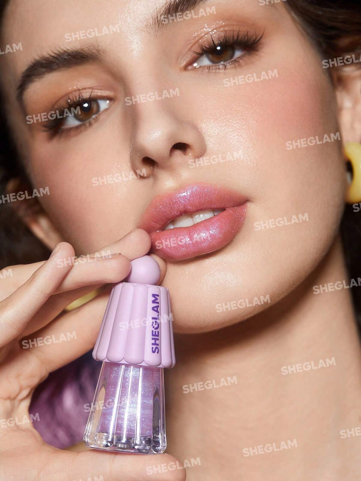 SHEGLAM Jelly Wow Hydrating Lip Oil